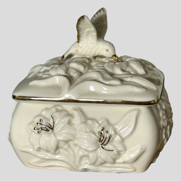 💰 5 FOR $40 / VINTAGE LENNOX PORCELAIN 24K GOLD TRIP HUMMINGBIRD TRINKET BOX - Picture 5 of 9